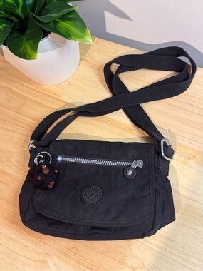 Kipling Black Crossbody Bag with Front Zip Pocket